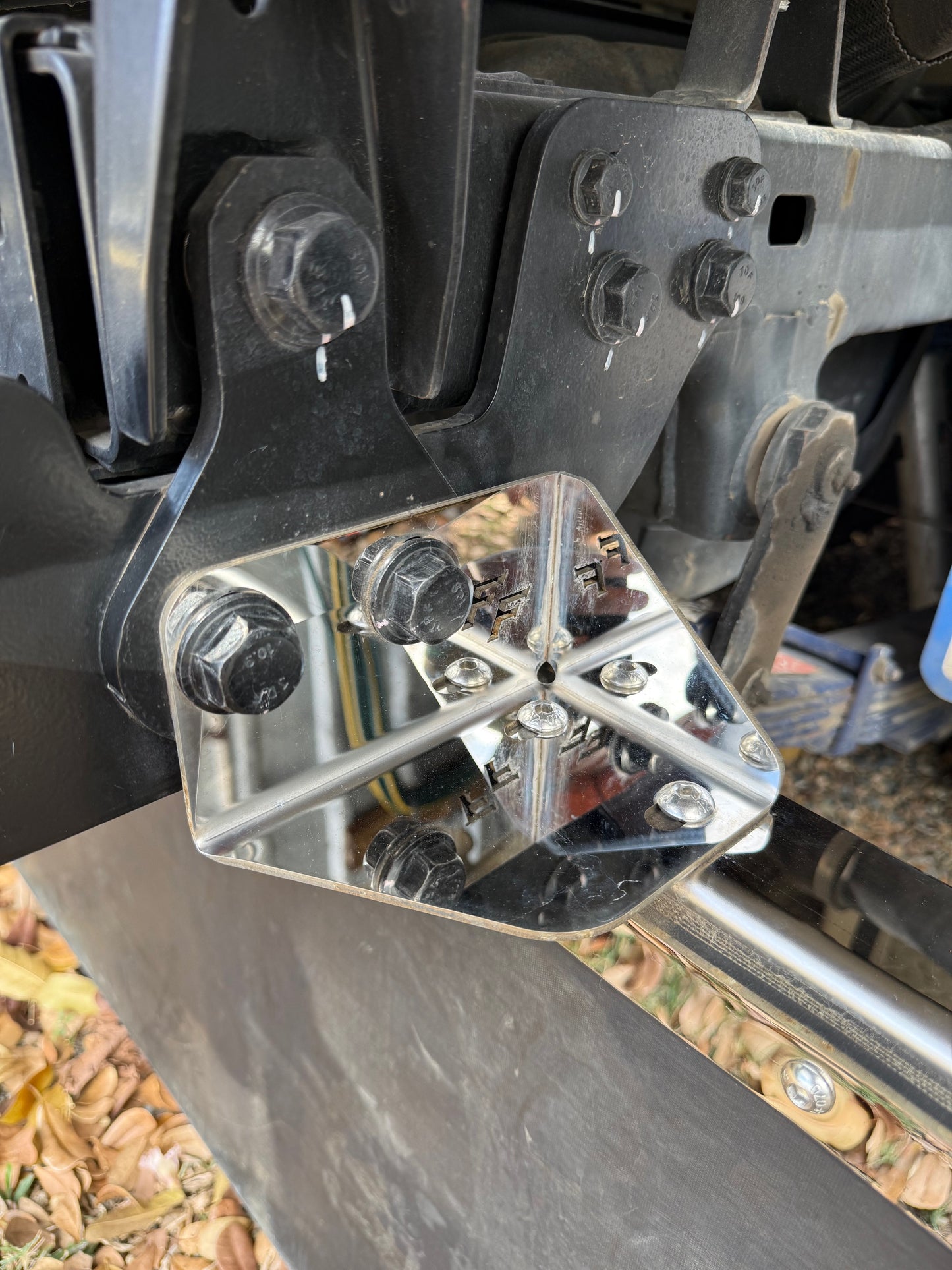 Stainless Mudflap Brackets (VDJ79)