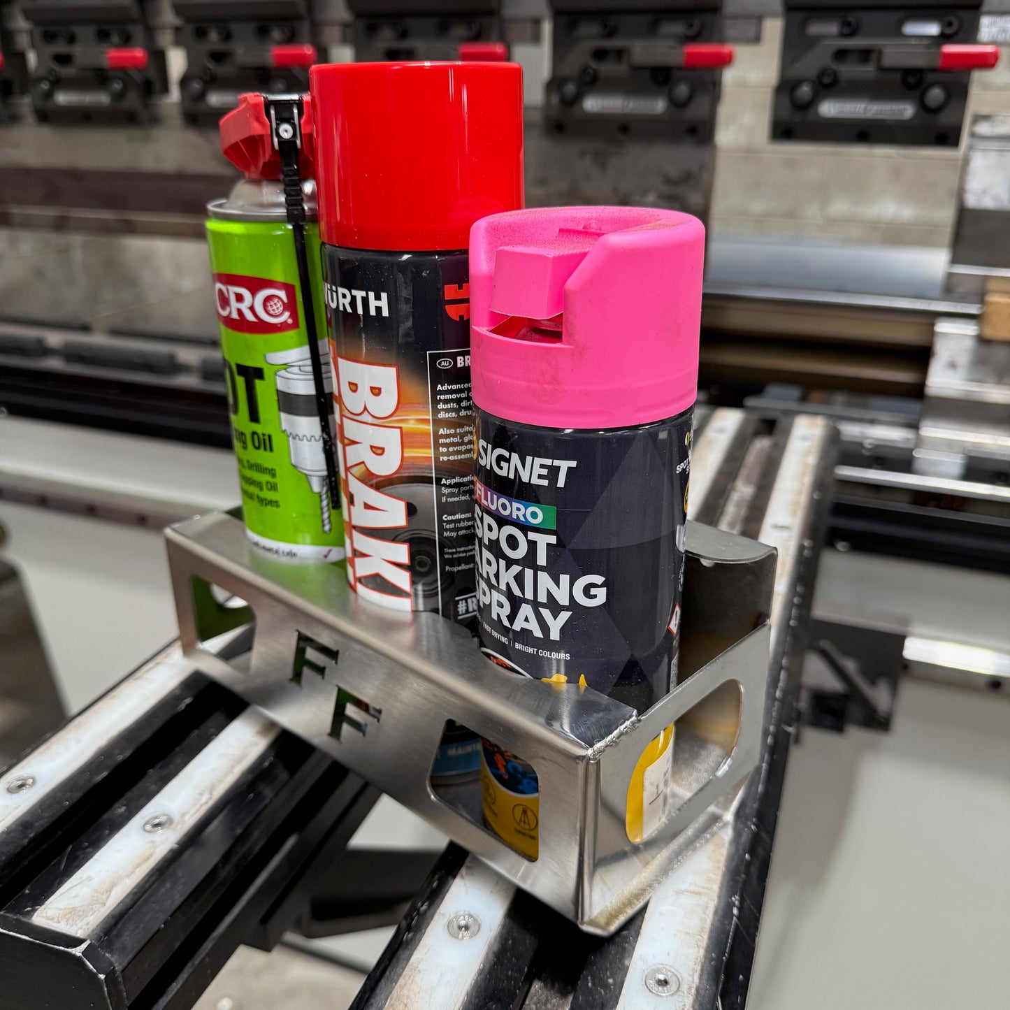 Small Spray Can Holder (3 CANS)