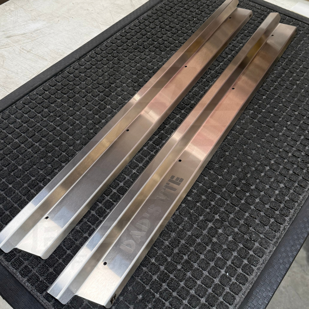 SINGLE CAB Stainless Steel Sill Trims - Suitable for use with 70 Series LandCruiser (4B Polished Finish/ 1x Engraved)
